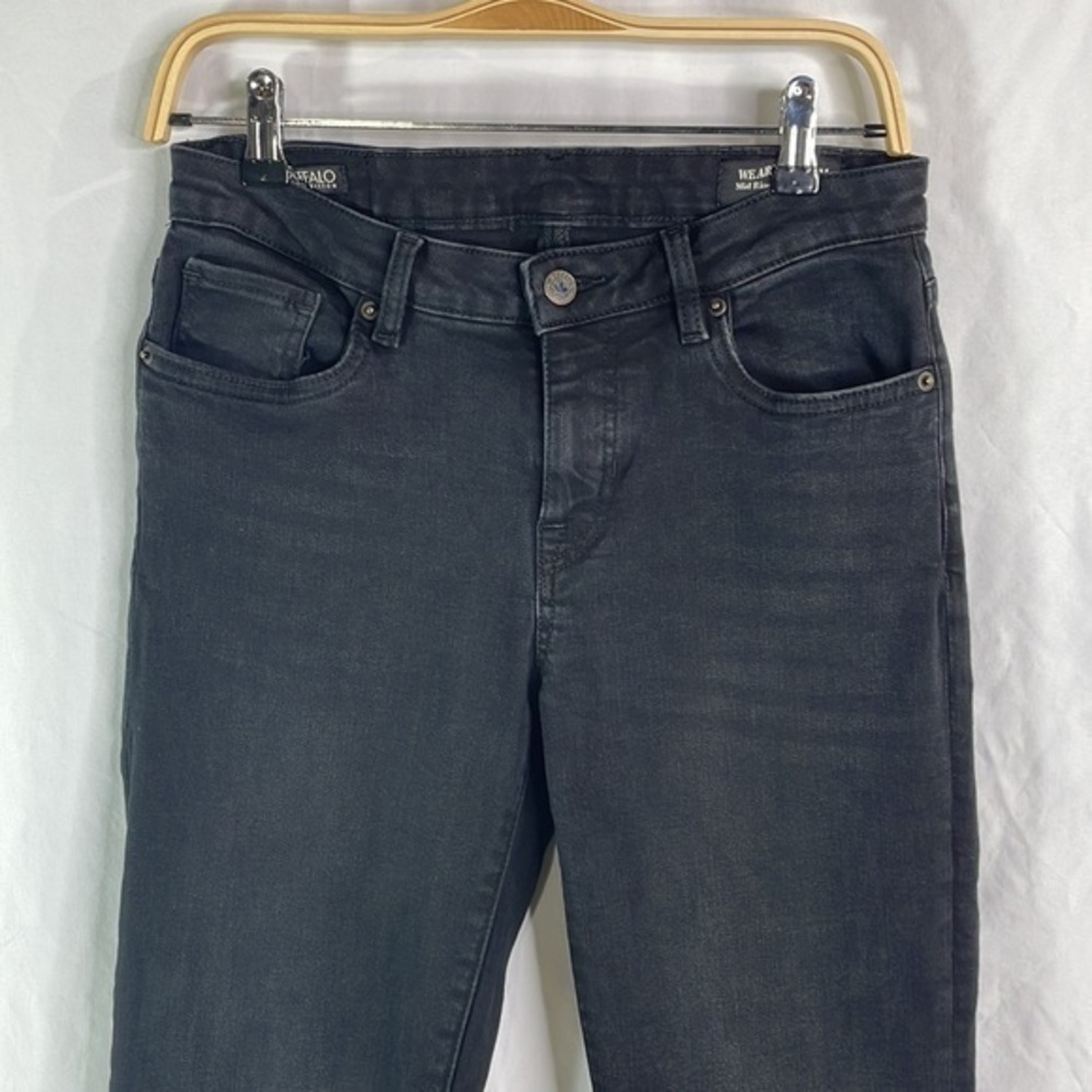 Buffalo Mid rise Skinny Alexa jeans.
